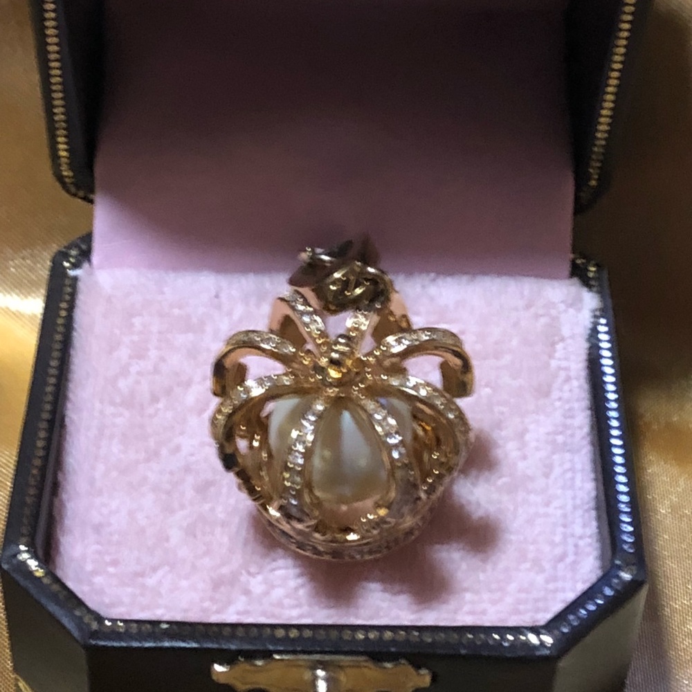 Juicy Couture